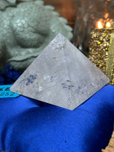 Quartz Pyramid